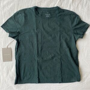 NWT Everlane the organic cotton box cut tee scarab green size small